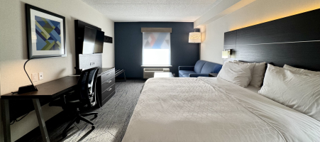 Holiday Inn Express Hotel & Suites Brampton